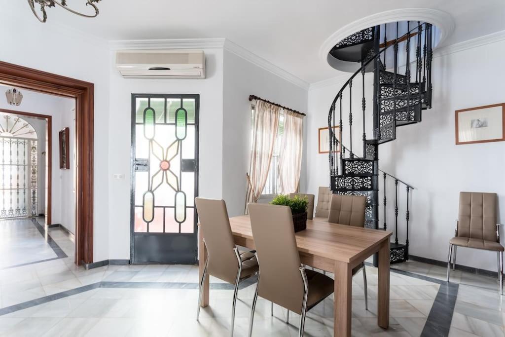 Espacio y comodidad en la Puerta Natural de Doñana Villamanrique De La Condesa Exterior foto