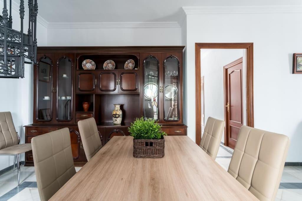 Espacio y comodidad en la Puerta Natural de Doñana Villamanrique De La Condesa Exterior foto